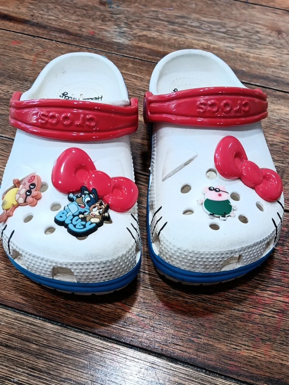 Crocs Kids White Clog Sandals with Red Straps and Character Charms
